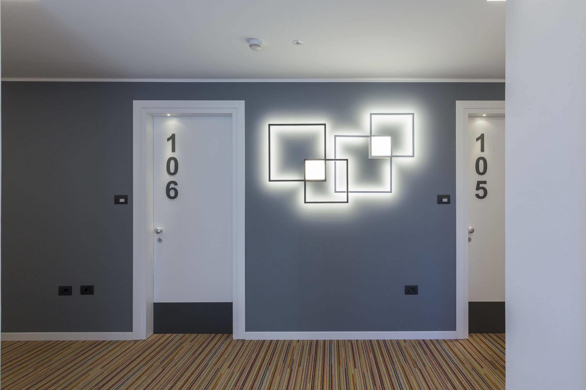 Tourist Hotel 3*